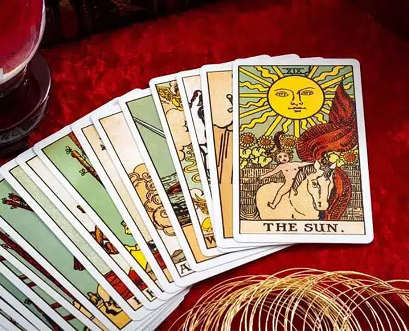 Bói Tarot chính xác về tình yêu và những điều cấm kỵ cần chú ý Cách để bói tarot chính xác về tình yêu