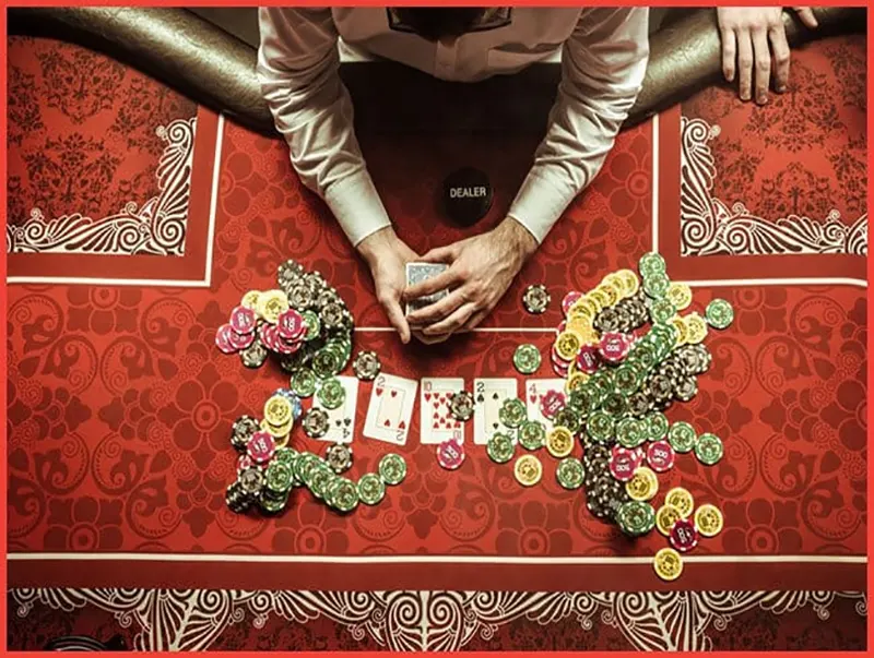 Dealer là gì? Nghề Dealer chi tiết trong bóng đá, casino Dealer là gì? Thu nhập của dealer vì sao lại cao như vậy?